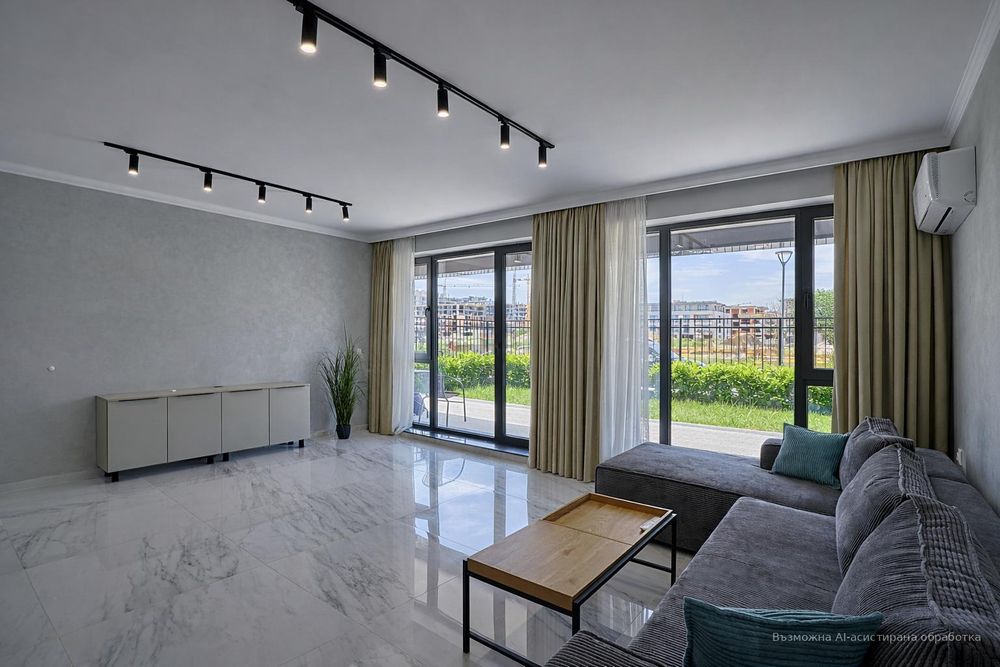 Двустаен апартамент в кв. Христо Смирненски/ С паркомясто в цената!!!