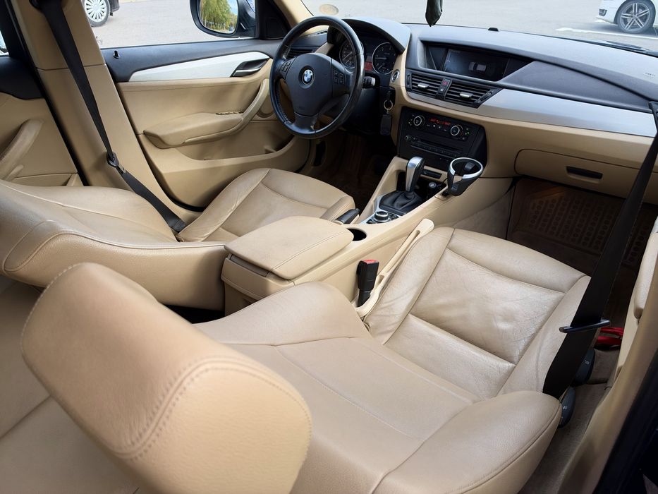 BMW X1 xDrive 2.0d *Automat*Panoramic