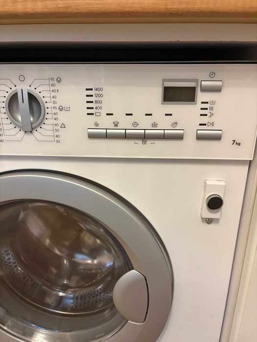 Пералня със сушилня за вграждане AEG L61470WDBI (за смяна на барабан)