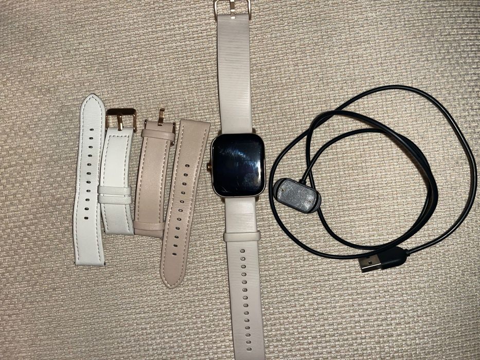 Amazfit GTS 3 като нов с протектор допълнителни кожени каишки