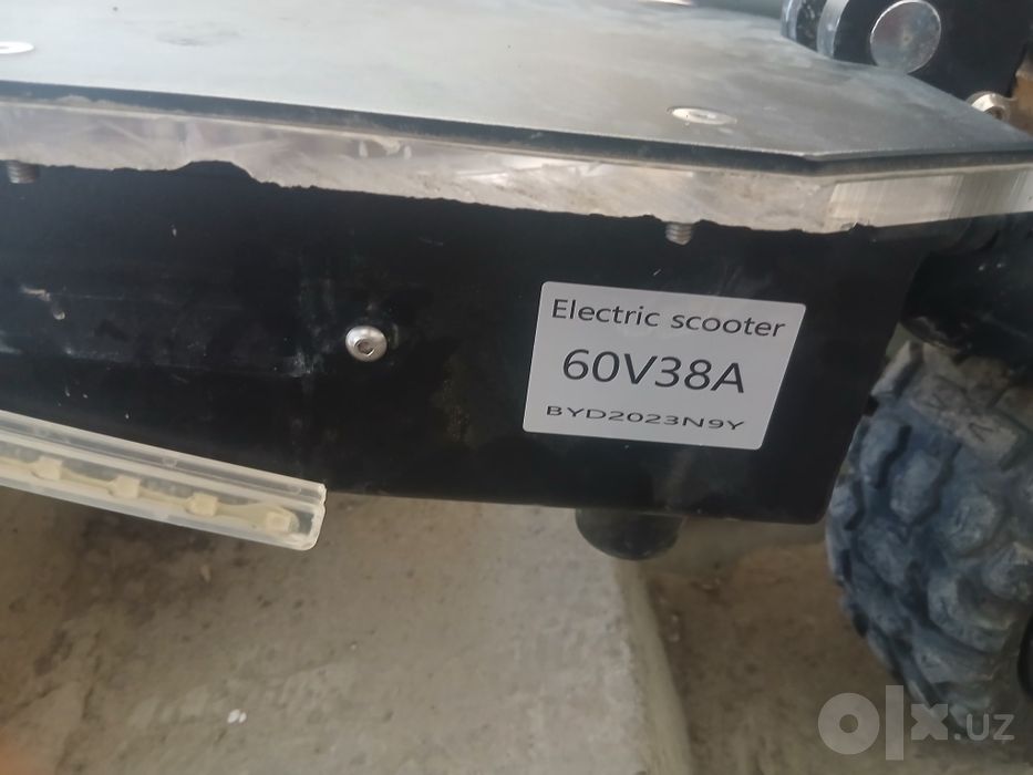 Продаётся электра самакат бвайди отлично состояние.