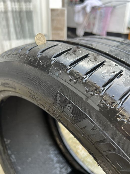 “2 бр зимни гуми Michelin 315/35 R20 – добър