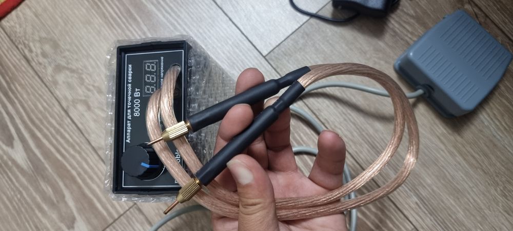 Аппарат для точечной сварки, 8000 Вт, аккумулятор 9600 мАч