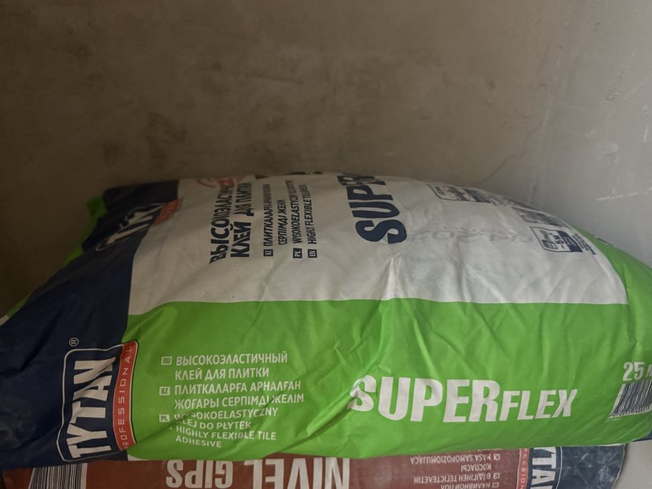 Клей для плитки TYTAN SUPERflex