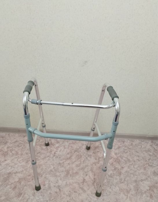 Ходунок для взрослых