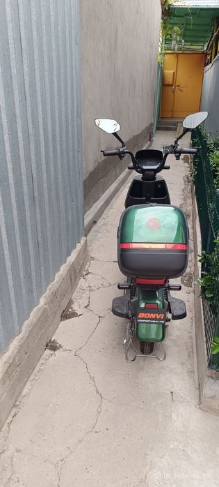 Продаётся электро скутер Bonvi CKT-5678