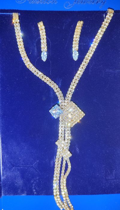 Комплекти бижута нови