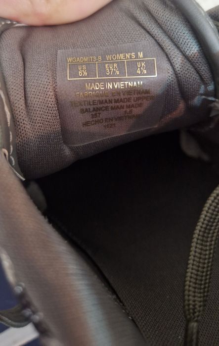 Adidasi Guess nr.37,5