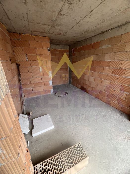 Продава се Тристаен апартамент в Варна, Христо Ботев - 89 кв.м за 854 €/кв.м - Снимка #8