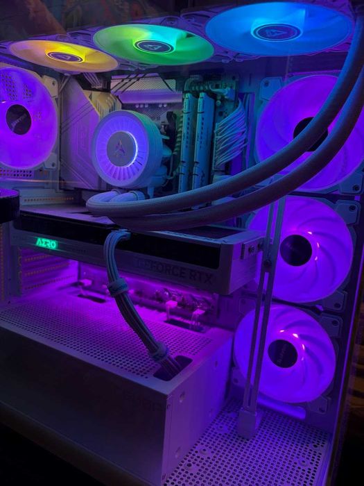 ТОП Gaming PC – RTX 5080, Ryzen 9800X3D, 64GB DDR5, 2 ГОДИНИ ГАРАНЦИЯ!