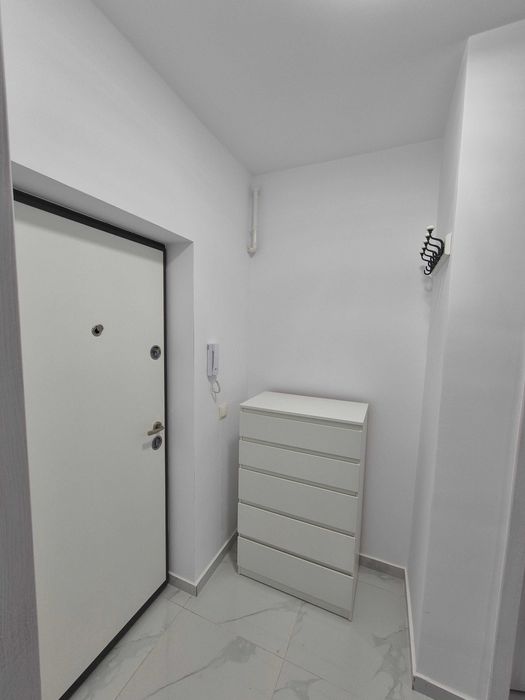 Garsoniera de inchiriat, 30 mp, loc de parcare, Militari residence