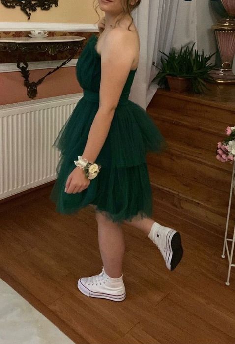 Vând rochie scurtă