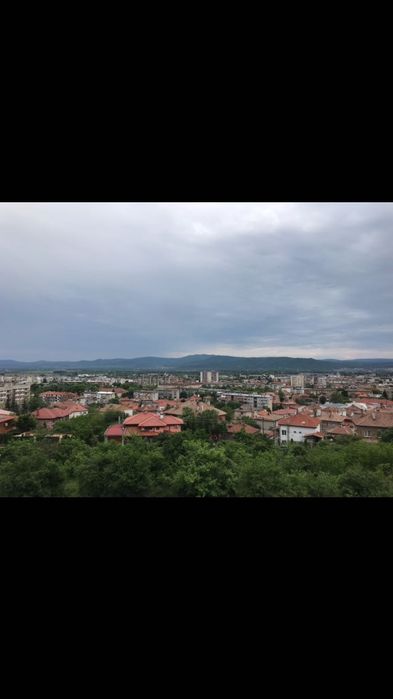 Новострояща къща с панорамна гледка