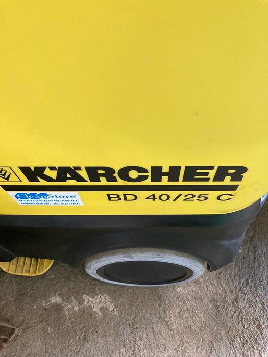 Машини за почистване karcher BD40/25c