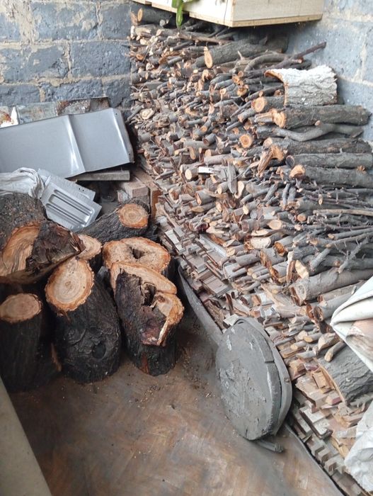 Окна и дрова, отын сатылады