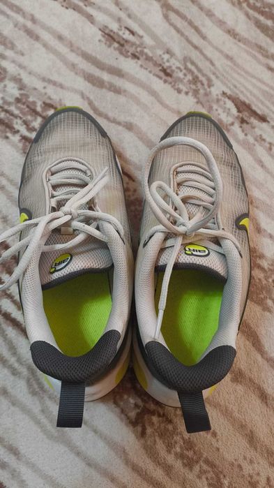 Маратонки Nike номер 38,5