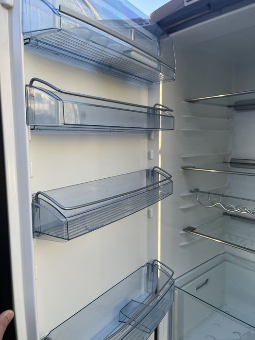 AEG Santo хладилник  - височина 2м