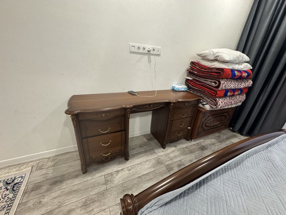 продам спальный гарнитур Франческо