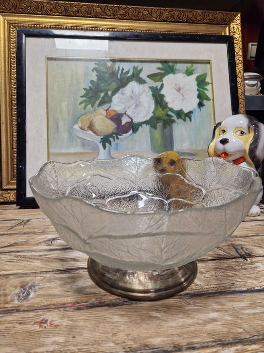 Чинии и купи за сервиране