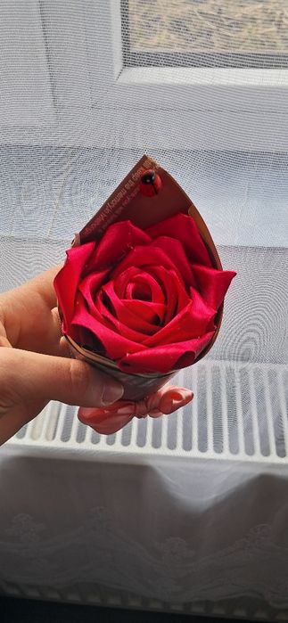 Trandafiri din  satin