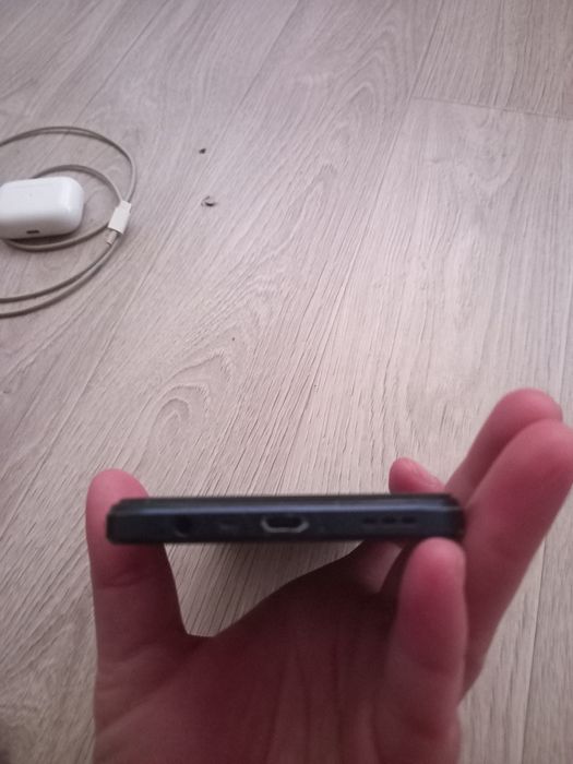 Продам телефон oppo A 17 k