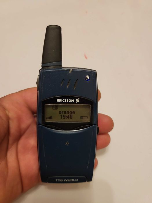 Ericsson T28 cu butoane