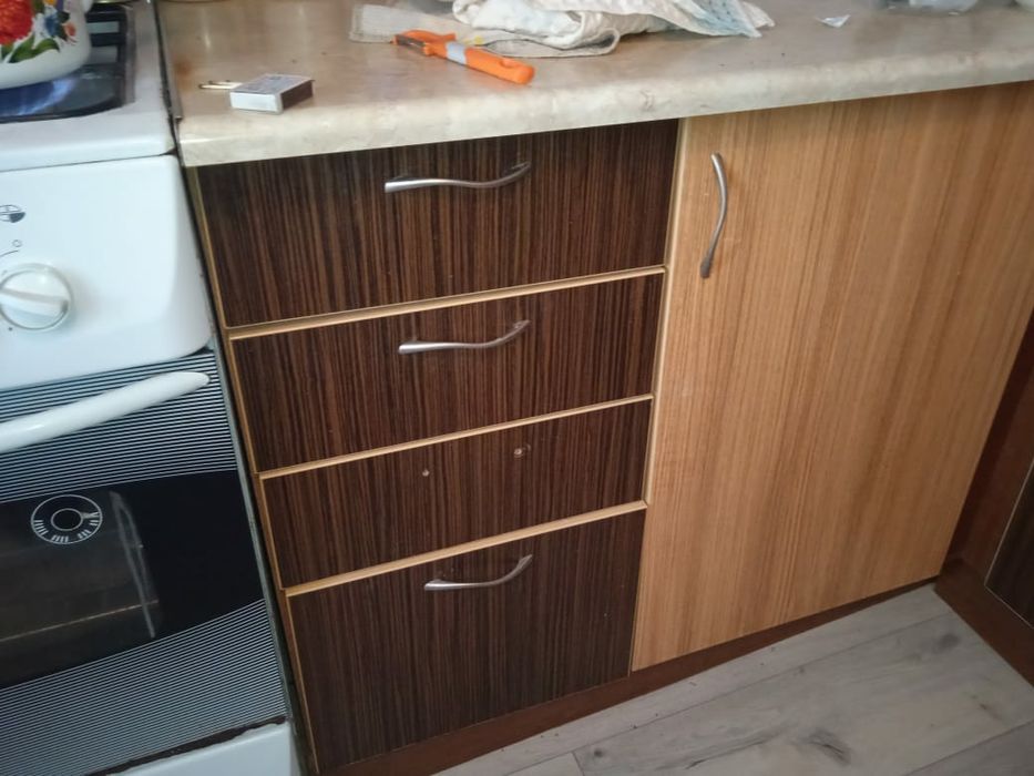 Кухонный гарнитур 45 000 тг