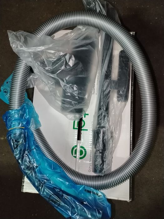 Пылесос Artel VCC 0220, черный