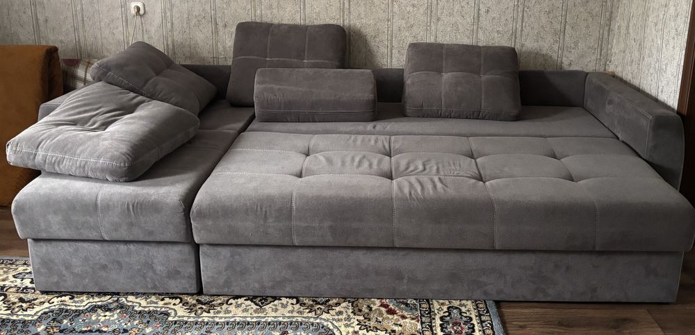 Диван в отличном состоянии