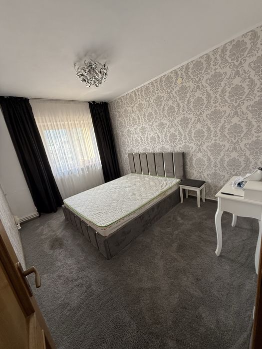 Vand apartament 5 camere