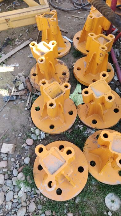 Башенне кран учун запчастар бор