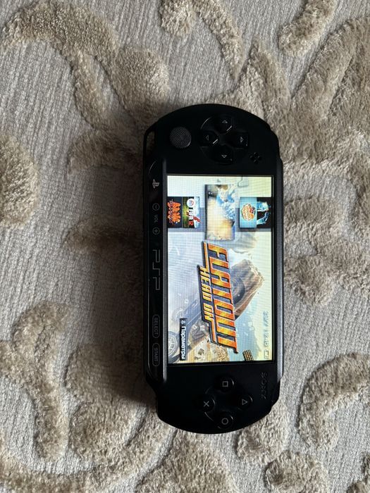 Продам PSP E-1008