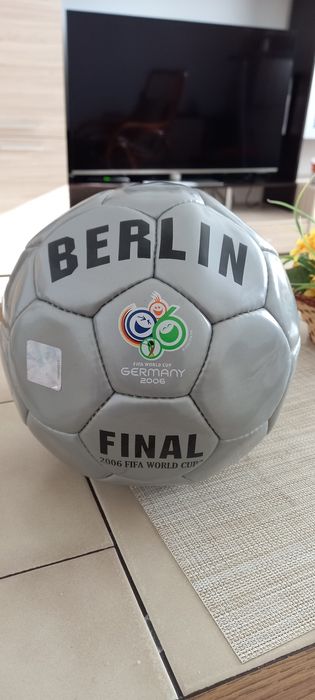 Футболна топка за фенове