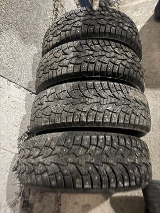 Зимние покрышки продам