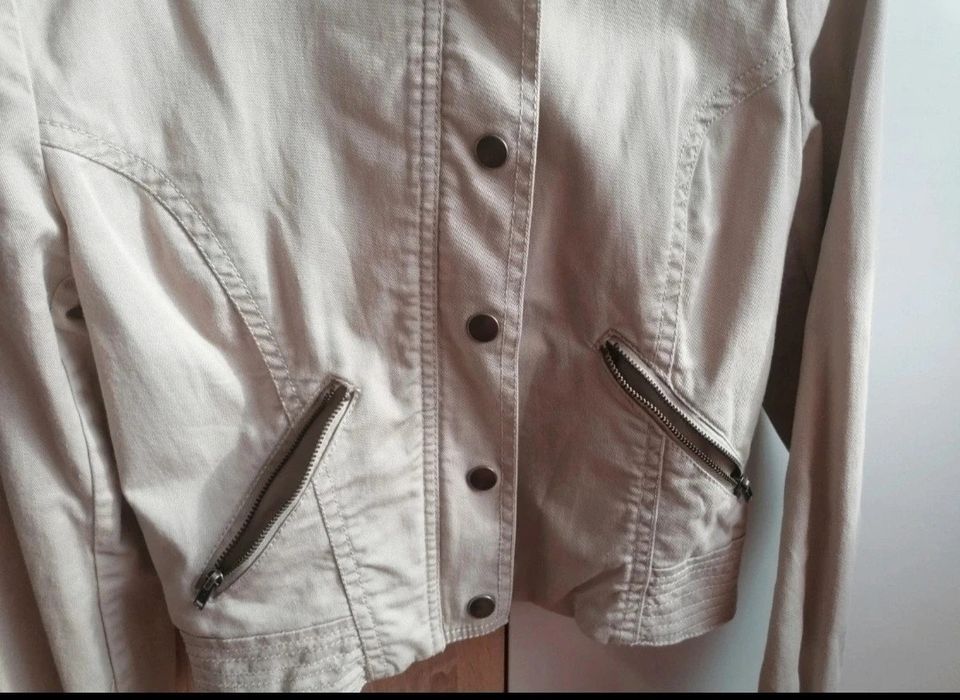 Geaca pana în talie, marimea XS, aspect 10/10