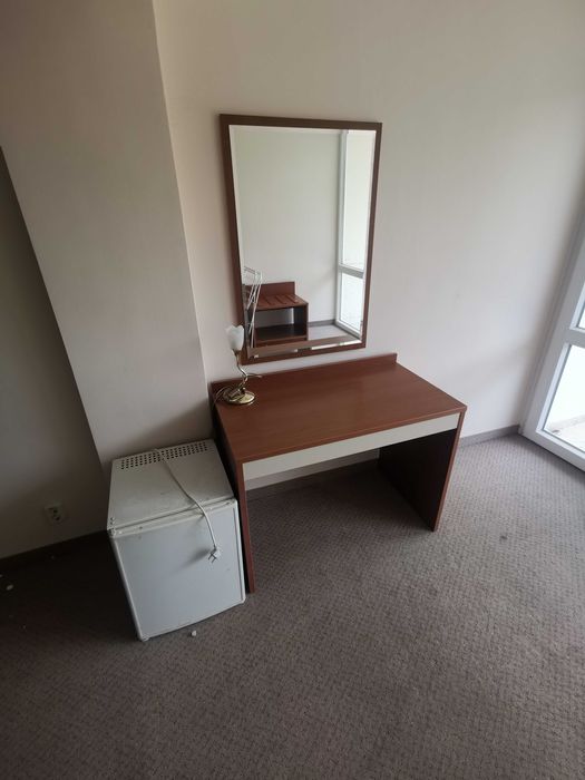 Огледало      за  стена