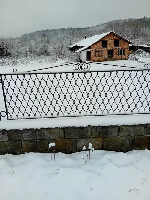 Продава се Къща в Априлци - 56 кв.м за 2733 €/кв.м - Снимка #1