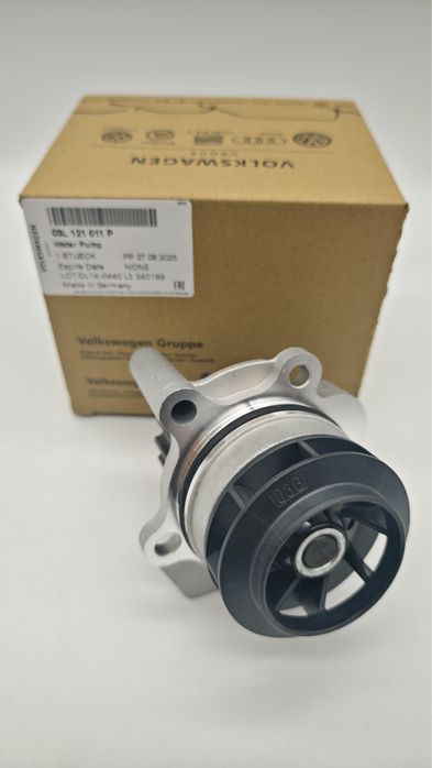 Оригинална Водна Помпа за VW Audi Skoda Seat 03L121011P