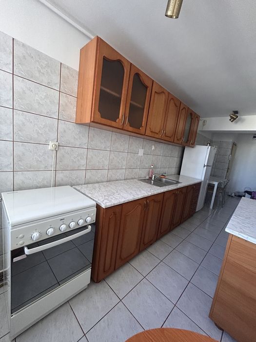 Închiriez Apartament 3 camere Dacia