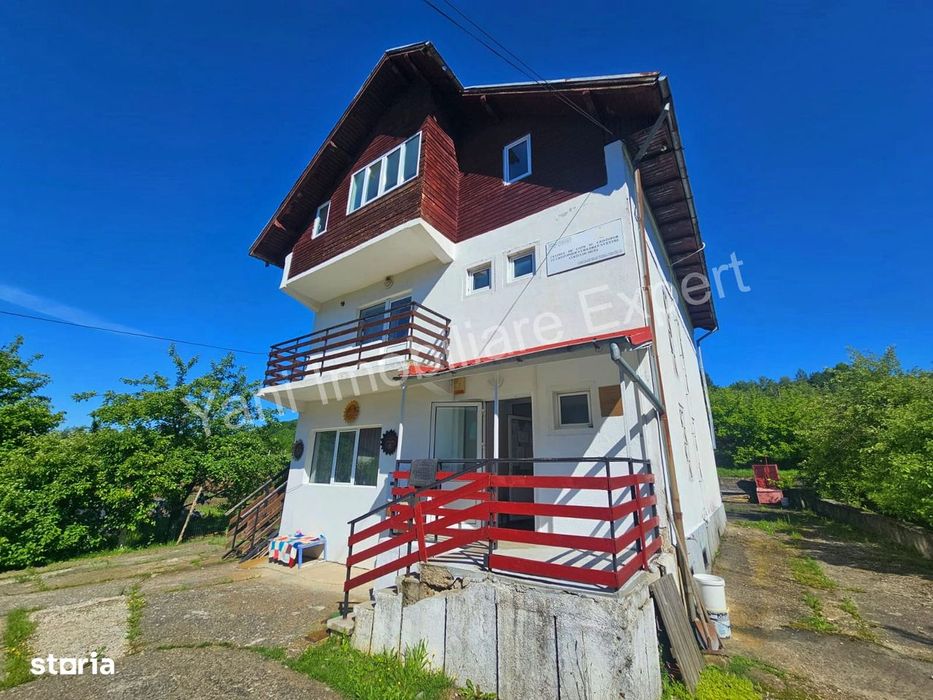 Casă de vânzare în Curtea de Argeș, zona Valea Sasului.