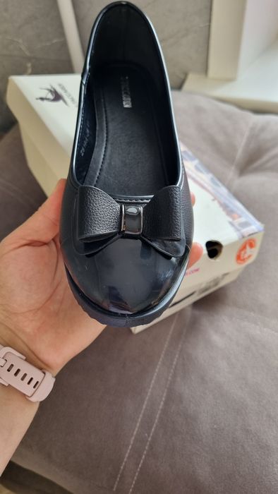 Продам женскую обувь