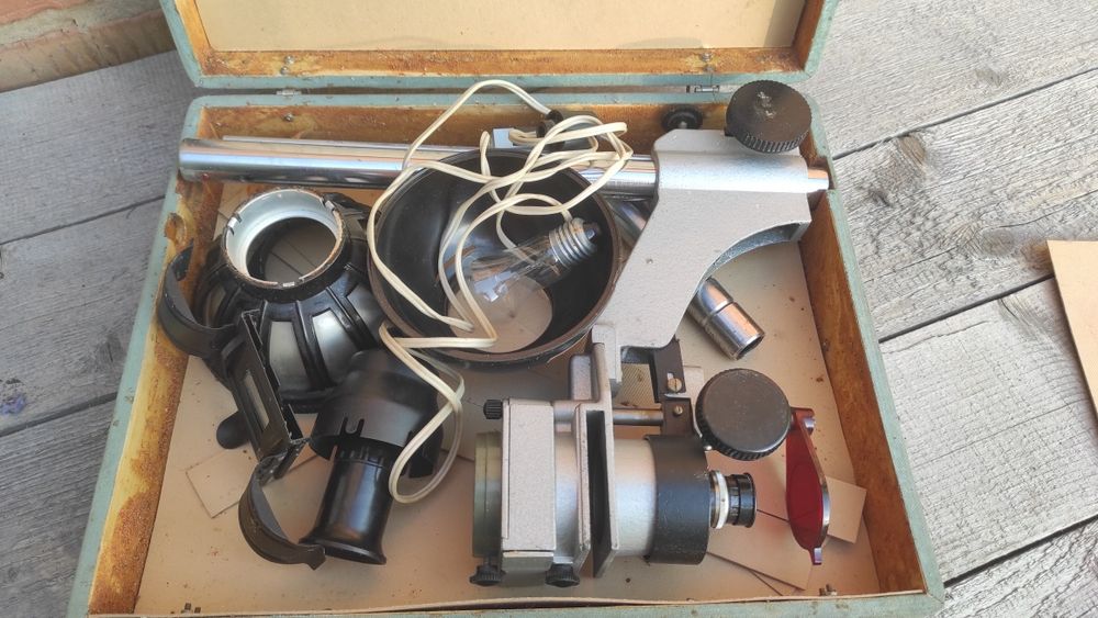 Продам фотоувеличитель советский