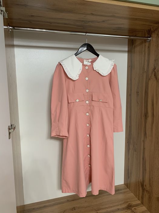 Двойка, платья цены указано ниже