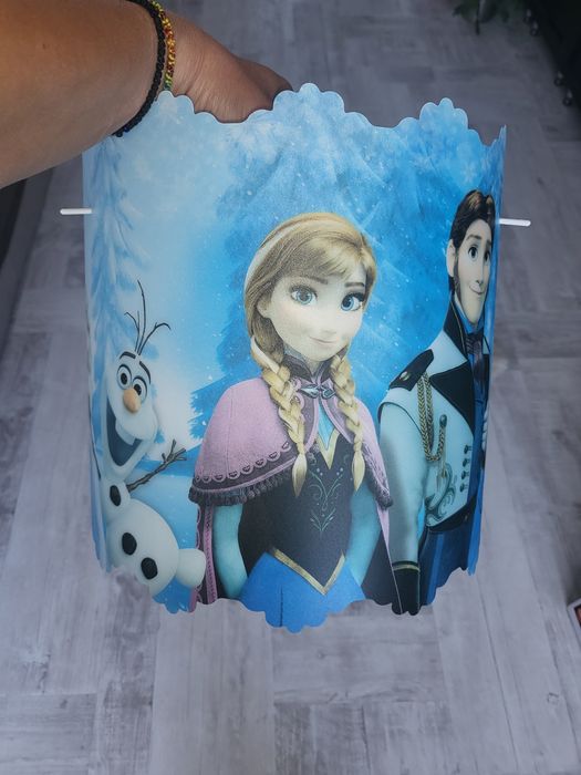 Perdea, lustra și tablouri Frozen