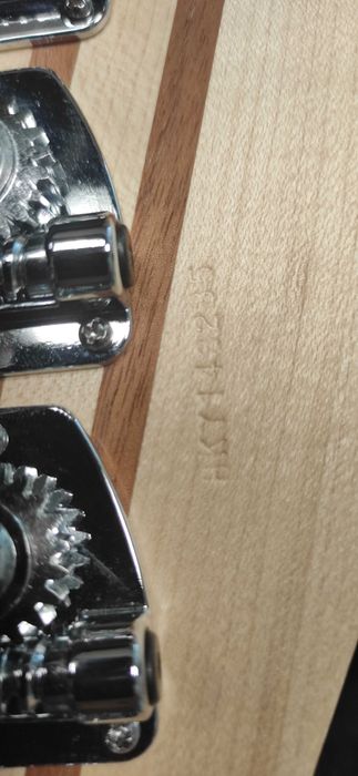 Бас китара YAMAHA BB 1024