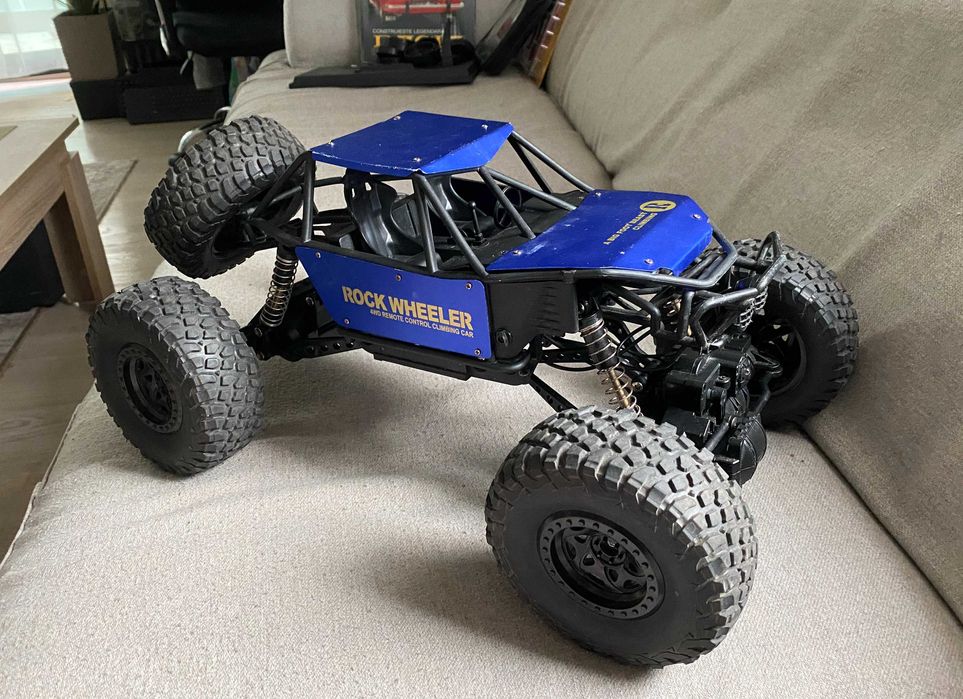 Masinuta Monster Truck 4x4 scara 1 8 - fara telecomanda - model mare