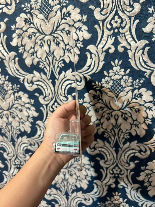 Hot Wheels Premium Boulevard '91 GMC Syclone #80