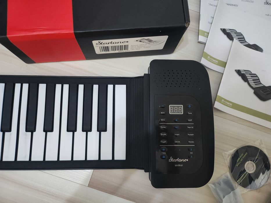 Roll-up keyboard, pianină rulabilă
