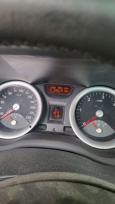 Vând Renault megane II