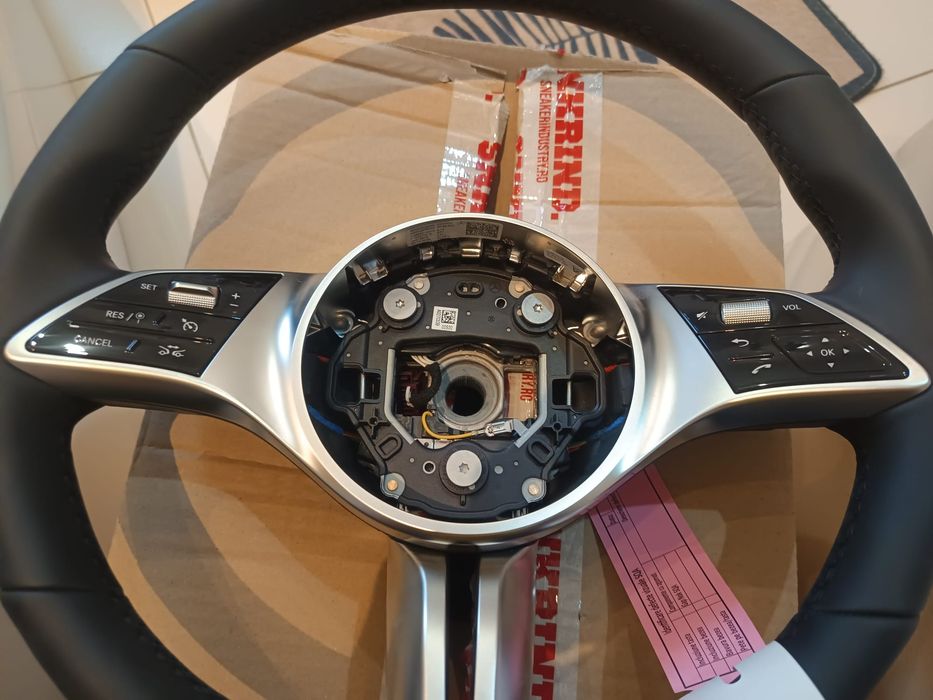 Volan mercedes glc-gle-gls model 2025 OEM